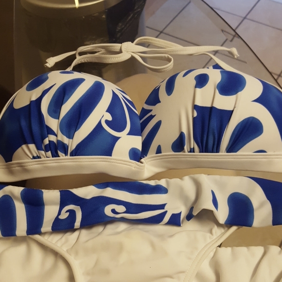 Blue and white swimsuit - Picture 2 of 3